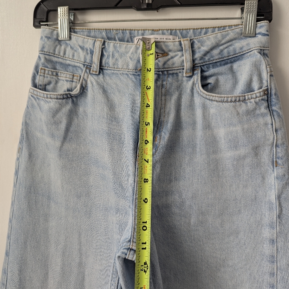 Zara High Waist High Rise Light Wash 100% Cotton Raw Hem Wide Leg Jeans Size 2 - Picture 7 of 11